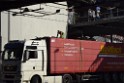 LKW blieb unter Bruecke haengen Koeln Deutz Opladenerstr Deutz Muelheimerstr P162